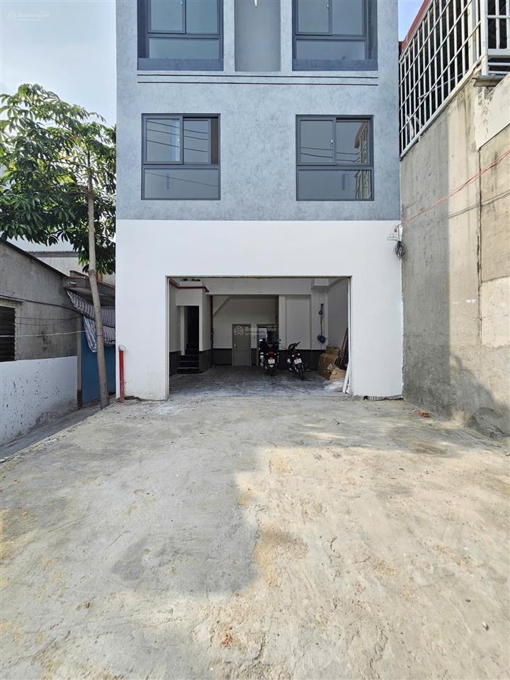 Bán căn hộ dịch vụ ngay làng đại học 1 trệt 5 lầu, thu nhập 80tr/tháng