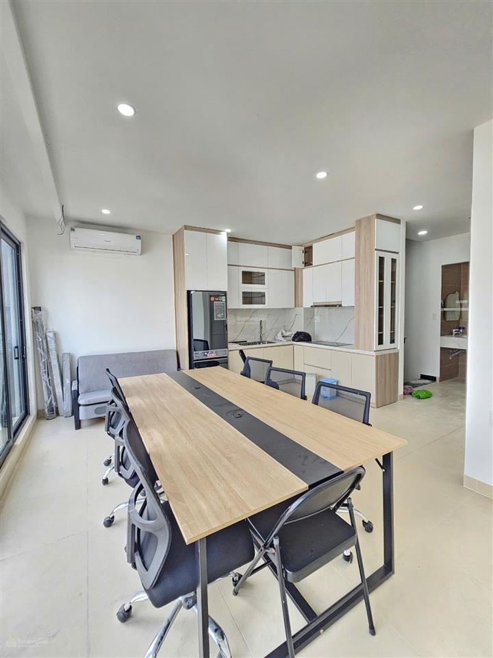 Bán căn hộ dịch vụ ngay làng đại học 1 trệt 5 lầu, thu nhập 80tr/tháng