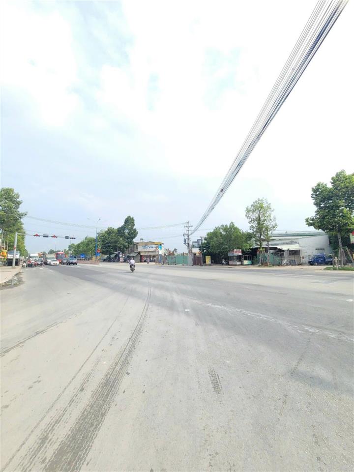 Bán đất mt đường mỹ phước tân vạn 1088m2 chỉ 25 triệu/m2