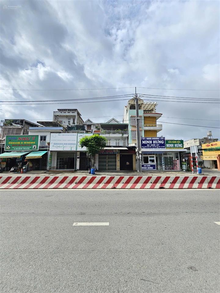 Bán dãy trọ 1 trệt 2 lầu mt đt743, sát vincom550 kinh doanh sầm uất ngang 7x30m