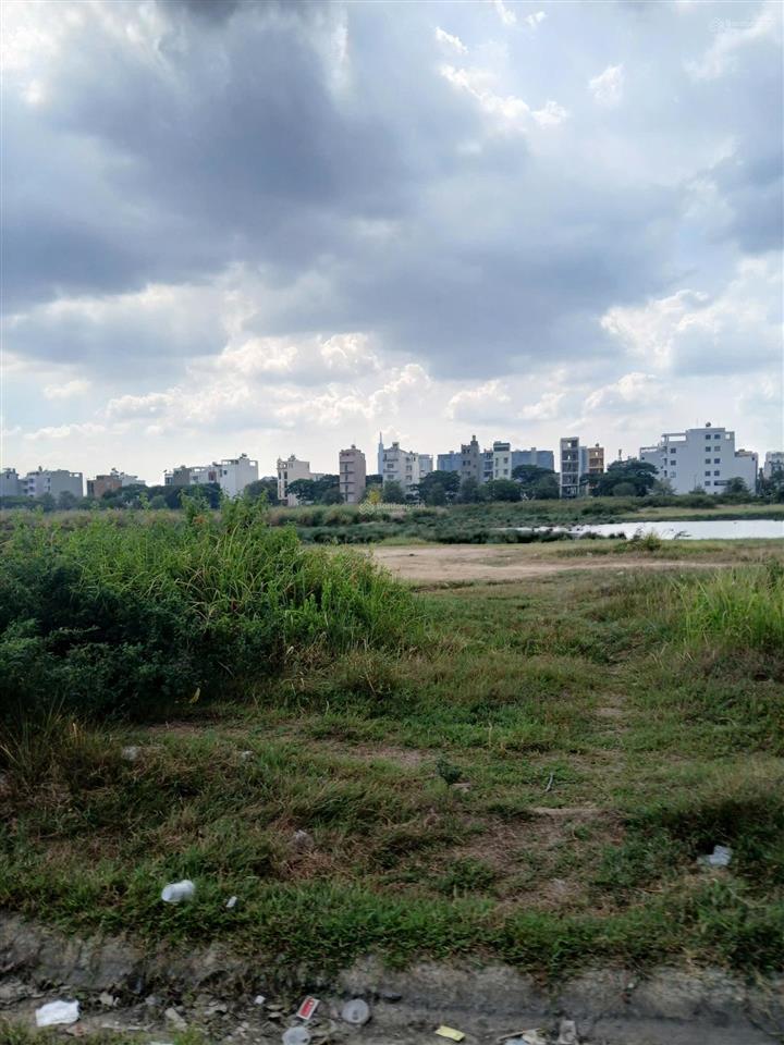 Bán gấp đất mt đường nguyễn địa lô 20m đối diện khu thương mại 3 hecta,dt 7x18,5m,sổ hồng chính chủ