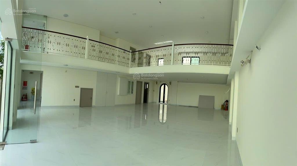 Cho thuê hđ 10 năm làm căn hộ dịch vụ hoặc các loại hình kd khác, dtsd 600m2, mặt tiền đường 16m