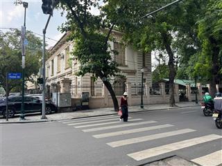 Cho thuê gấp nhà mặt phố tràng thi diện tích 418m2 mặt tiền 10m phù hợp kinh doanh