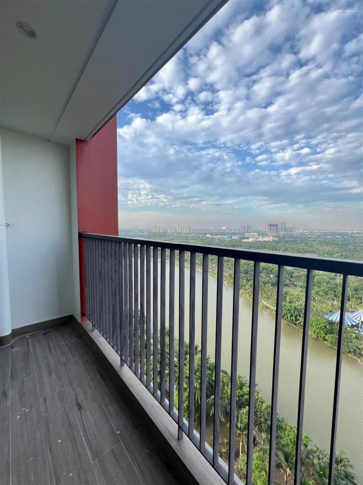 Bán căn góc 116m2 view hồ thiên nga golf landmark ecopark 3pn giá 16 tỷ bao phí