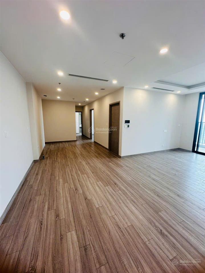 Bán căn 3pn 112m2 view sông hồng sky forest ecopark, ban công 13.5m2 giá tốt