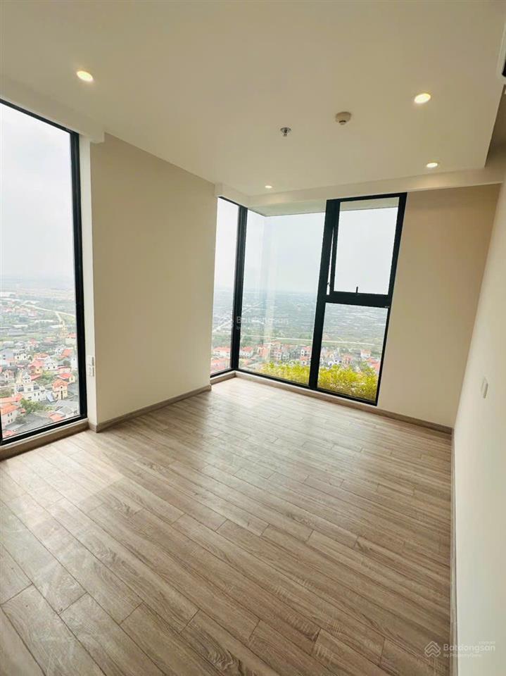 Bán căn 3pn 112m2 view sông hồng sky forest ecopark, ban công 13.5m2 giá tốt