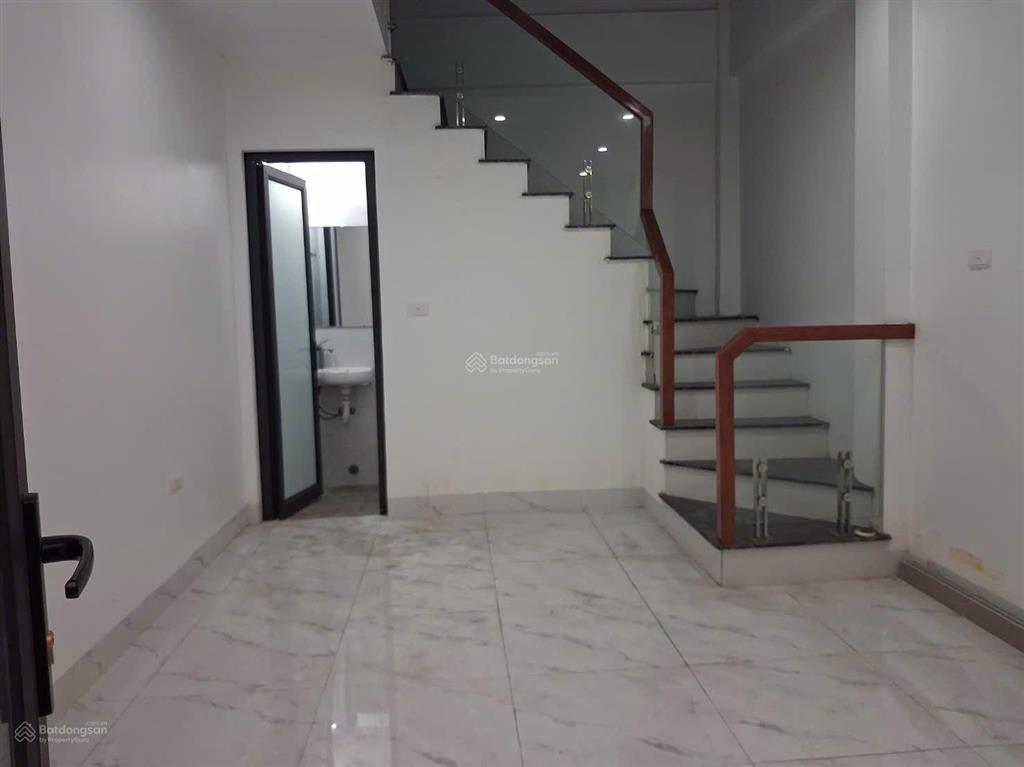 Chính chủ bán nhà măt phố phúc lơi .long biên 25m , 5 tầng .kinh doanh ,vỉa hè rộng 9 tỷ