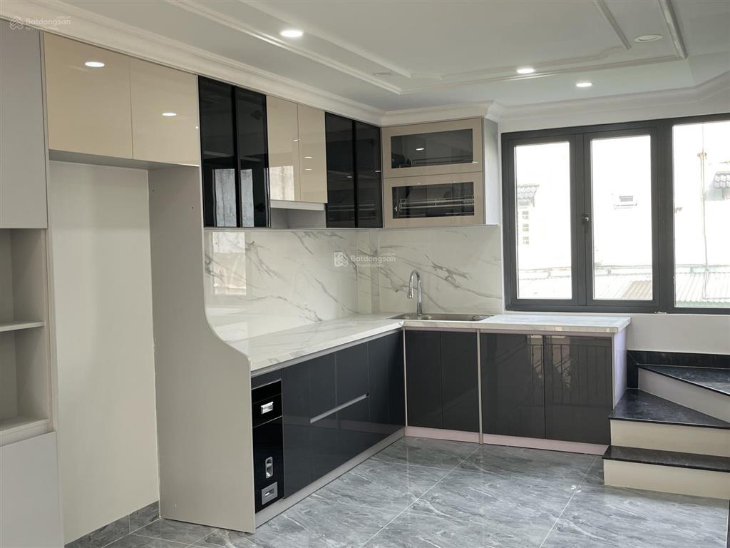 Bán nhà riêng mới xây 1 trệt 4 lầu đường hiệp bình p hiệp bình  tphcm.