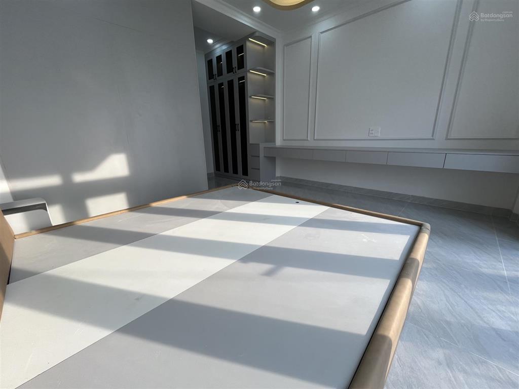 Bán nhà riêng mới xây 1 trệt 4 lầu đường hiệp bình p hiệp bình  tphcm.