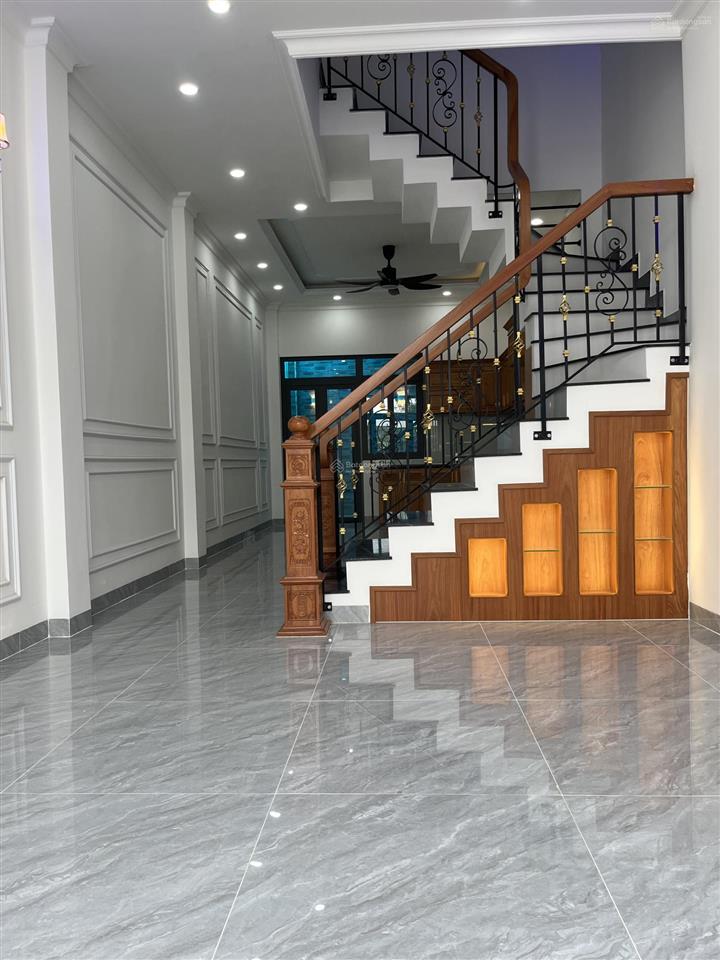 Bán nhà riêng hẻm lớn đường số 2 phường trường thọ . diện tích 76 m2 ( 4x19) 1tr/3l giá 8,3 tỷ.