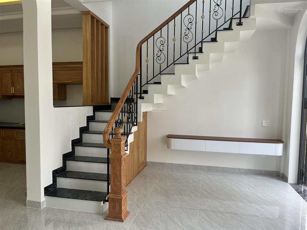 Bán nhà riêng đường 40 đường hiệp bình  phường hiệp bình. giá 8 tỷ