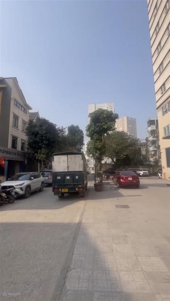 Chính chủ cần bán gấp bt trung văn dt144m, nhìn chung cư, vị trí kd,  0987 857 ***
