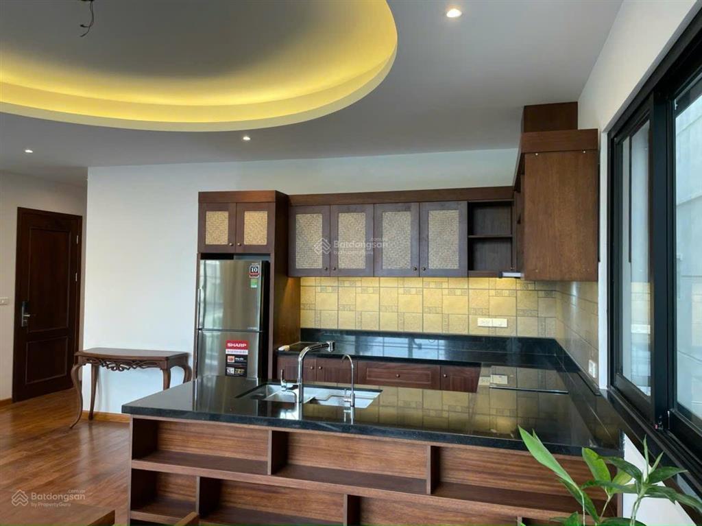 Bán tòa căn hộ 7 tang khu hồ quảng an tây hồ hà nội dt 130m.mt 8m.x 7tang căn hộ giá  0973 452 ***