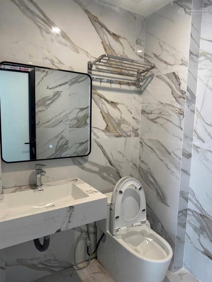 Bán tòa căn hộ 7 tang khu hồ quảng an tây hồ hà nội dt 130m.mt 8m.x 7tang căn hộ giá  0973 452 ***