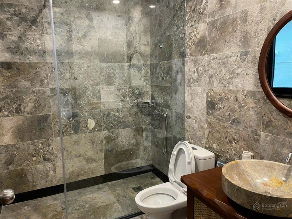 Bán tòa căn hộ 7 tang khu hồ quảng an tây hồ hà nội dt 130m.mt 8m.x 7tang căn hộ giá  0973 452 ***