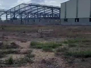 Cho thuê gấp kho, xưởng 40.000m2. xã lương bình, bến lức, long an. 2 mt sông vàm cỏ và mt 830