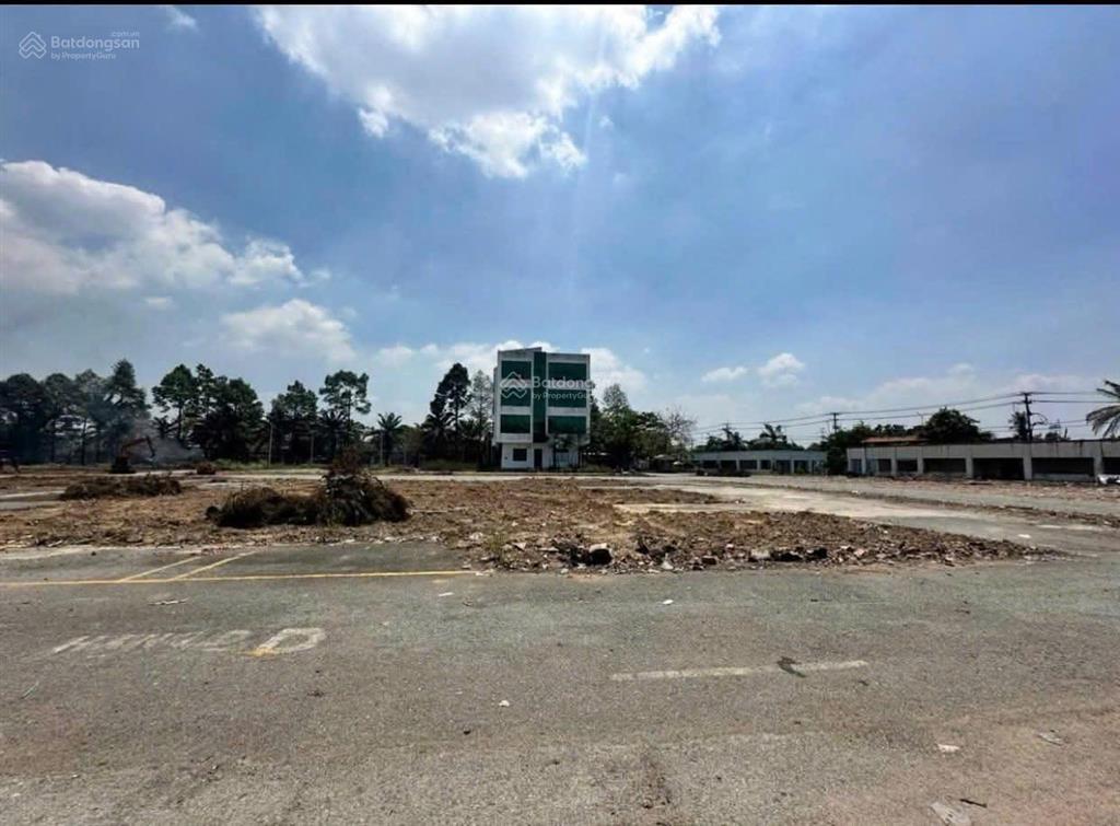 Siêu phẩm 20.000m2 mặt tiền ql1a bình tân kho xưởng bãi xe container giá chỉ 30k/m2