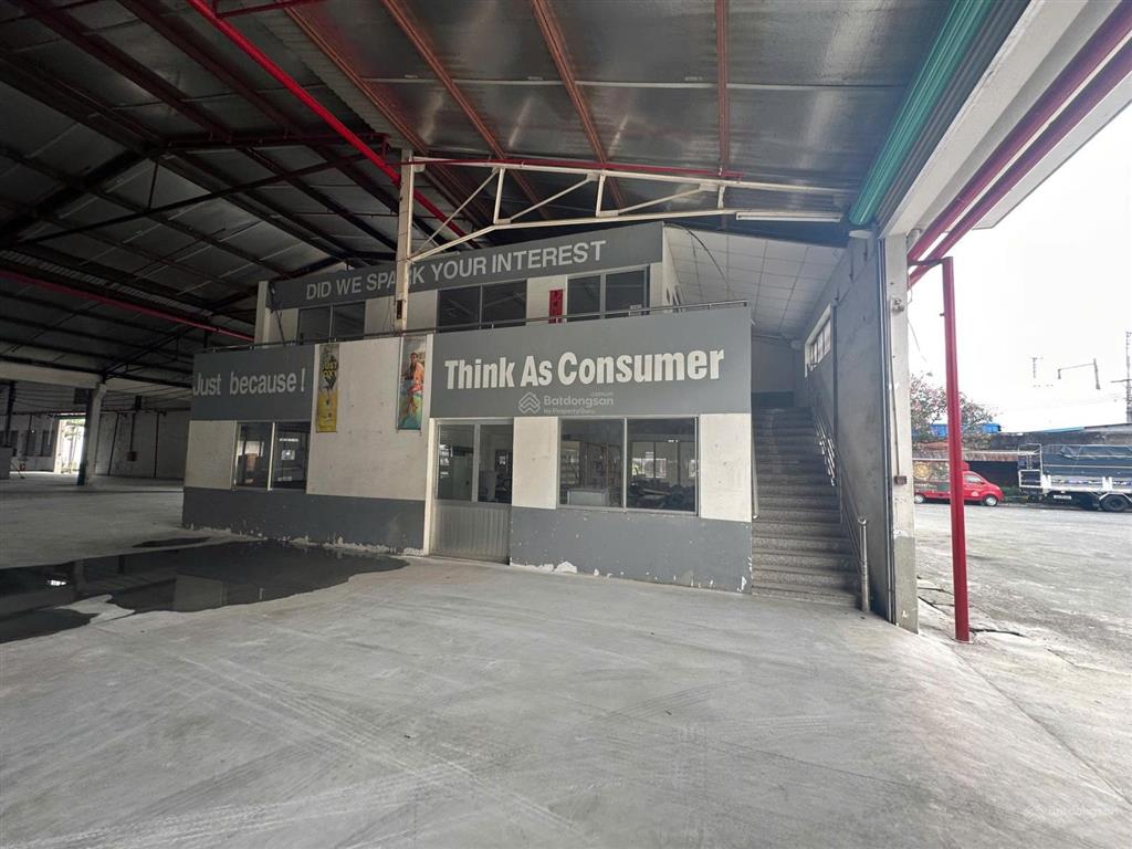 Cho thuê kho, xưởng 7000m2 giáp ranh thủ đức gần khu công nghiệp bình đường đường cont ra vào có vp