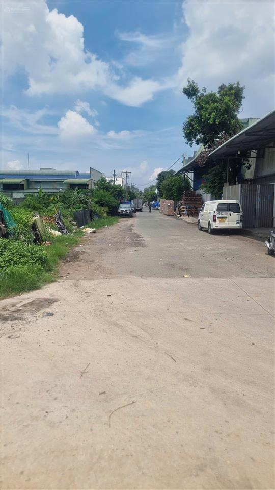 Bán gấp 5.500m² đất ở tại trung tâm bà điểm hóc môn, 2 mặt tiền, phù hợp làm dự án, xây chung cư.