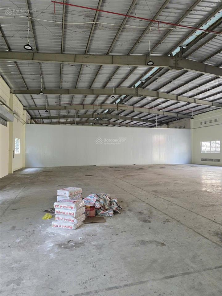 Bán kho, nhà xưởng tại kcn tân bình 3200m2 gồm nhà xưởng + văn phòng. 58 tỷ