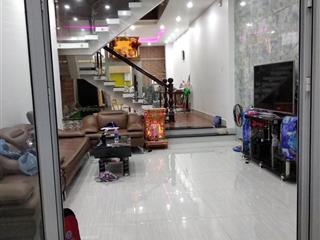 Sát đầm sen!!! chỉ 7,2 tỷ có ngaynhà mới 3 tấm khu cư xá phú bình p5. dt (4x12)m