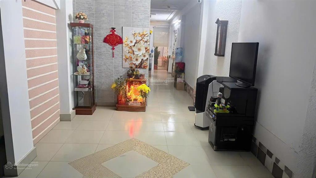 Sát bên q10! nhà 5 tấm đường xe hơi khu lê đại hành p11. dt (3,5x17)m giá 9 tỷ(tl)