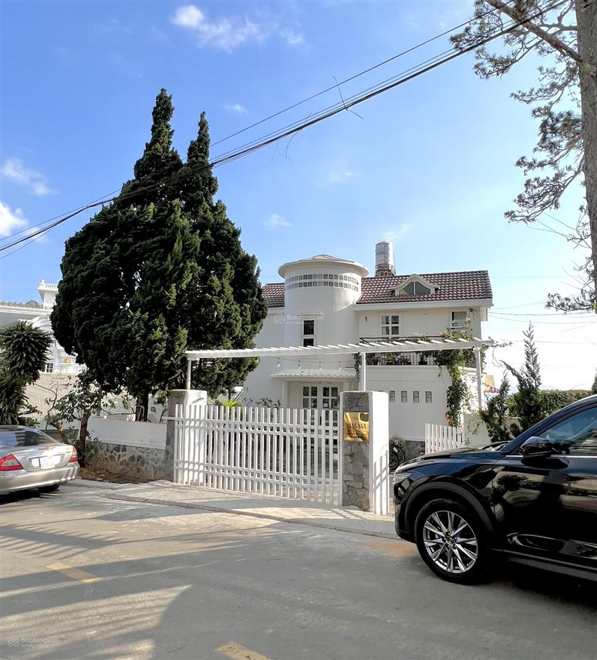 Không có nhu cầu sử dụng cần bán villa đường yên thế, p10, đà lạt