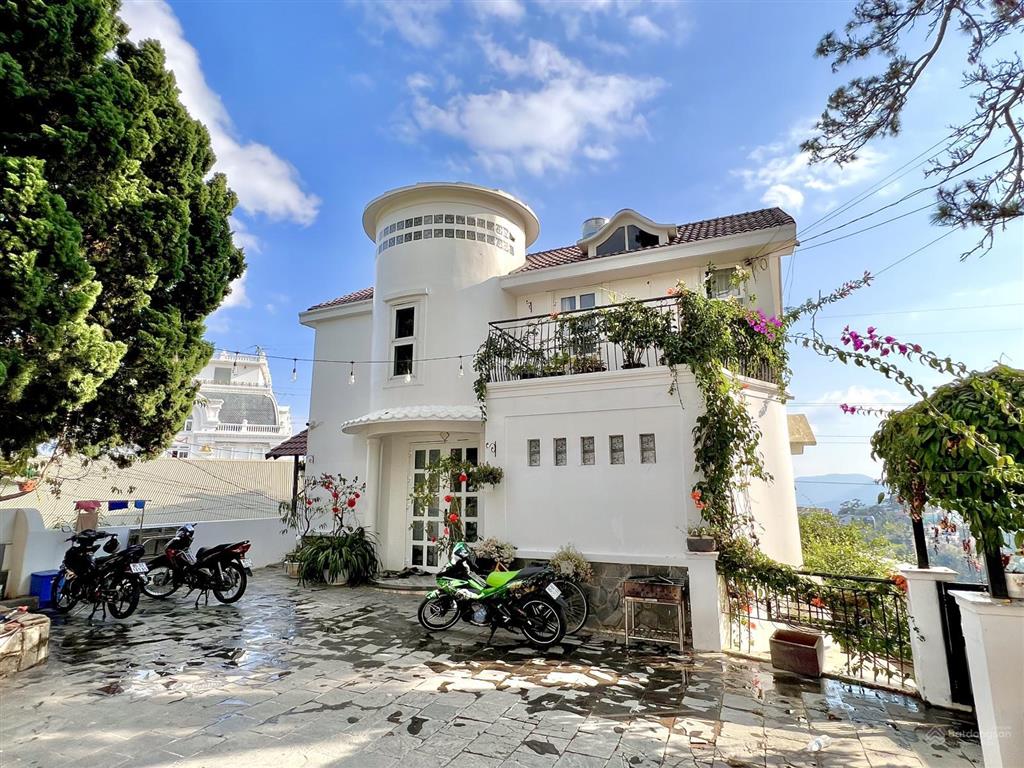 Không có nhu cầu sử dụng cần bán villa đường yên thế, p10, đà lạt