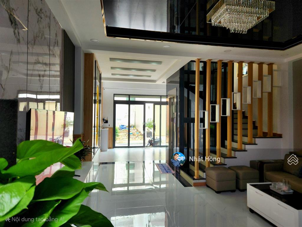 Bán nhà mặt phố 5x12.5m ngay hoàng quốc việt, 62m², 5pn, 5wc