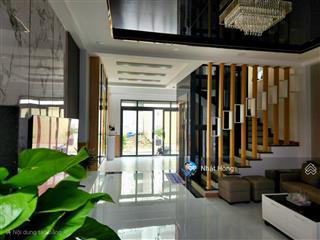 Bán nhà mặt phố 5x12.35m ngay hoàng quốc việt, 62m2, 5pn, 5wc,