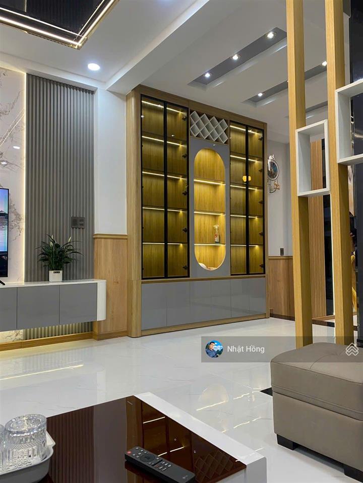 Bán nhà mặt phố 5x12.5m ngay hoàng quốc việt, 62m², 5pn, 5wc