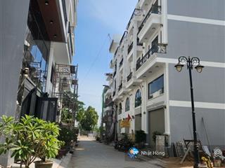 Bán đất tại hoàng quốc việt, 8 tỷ, 61m2, q7, hcm