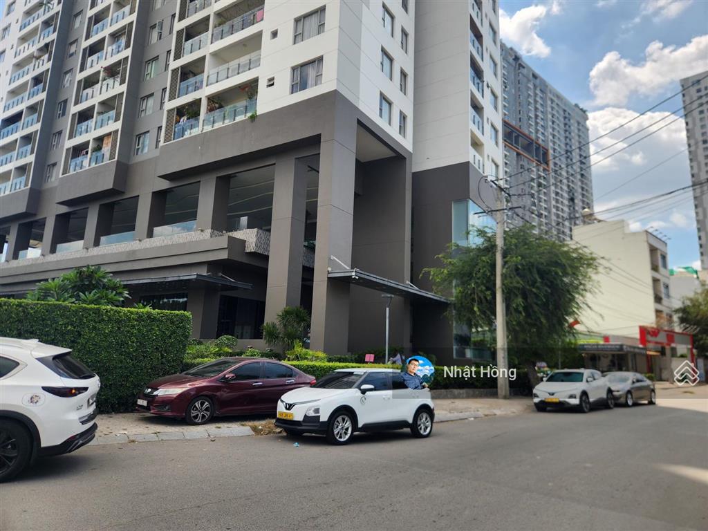 Bán shophouse 127m² giá 7,2 tỷ tại khu phức hợp lacasa lê thị chợ, phú thuận, quận 7