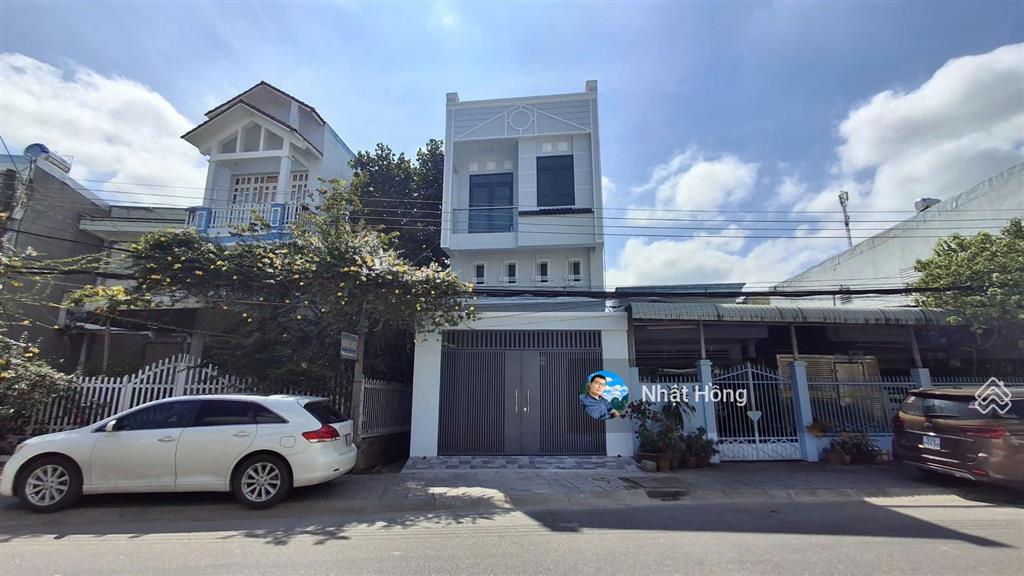 Bán nhà mặt phố tại đường trần quang diệu, 6 tỷ, 105m2, 4pn, 5wc