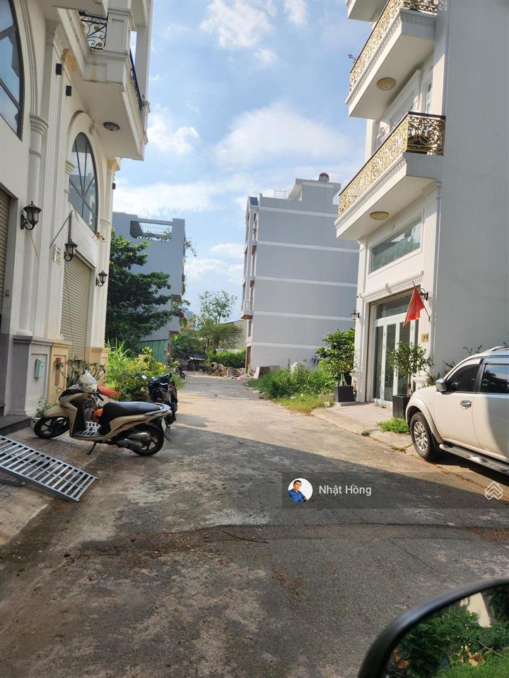 Bán đất 5x12m giá 7,55 tỷ đường nhựa 8m ngay gần phú mỹ hưng quận 7