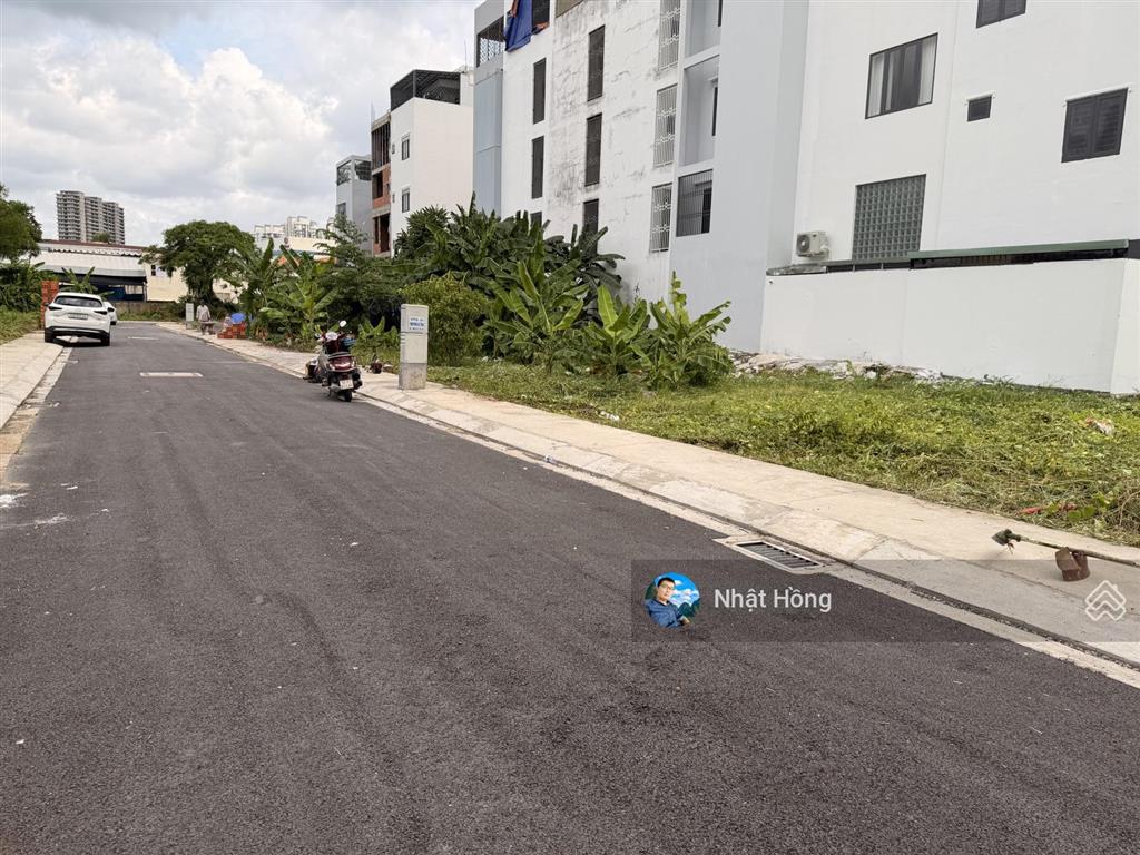 Cần bán đất thổ cư diện tích 5x12=60m2 đường nhựa 8m giá 7.18 tỷ tại quận 7