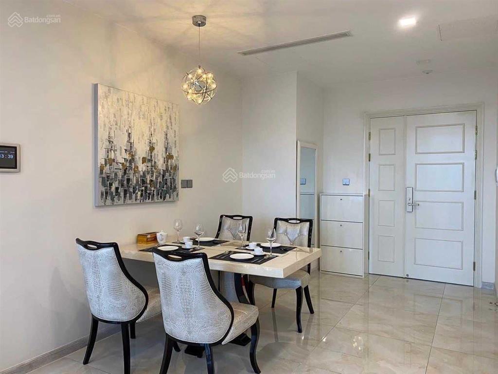 Cho thuê căn hộ 2pn vinhomes golden river, 77m2, giá 25 triệu.  0945 496 *** dung