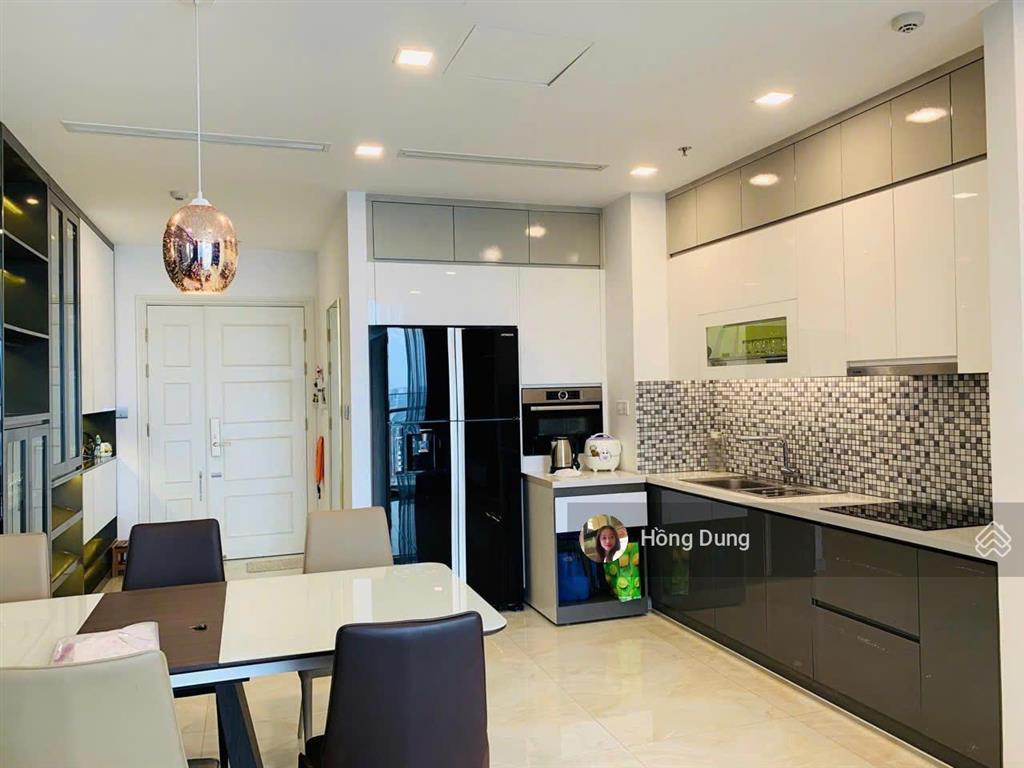 Căn hộ 2 phòng ngủ view đẹp dự án vinhomes golden river