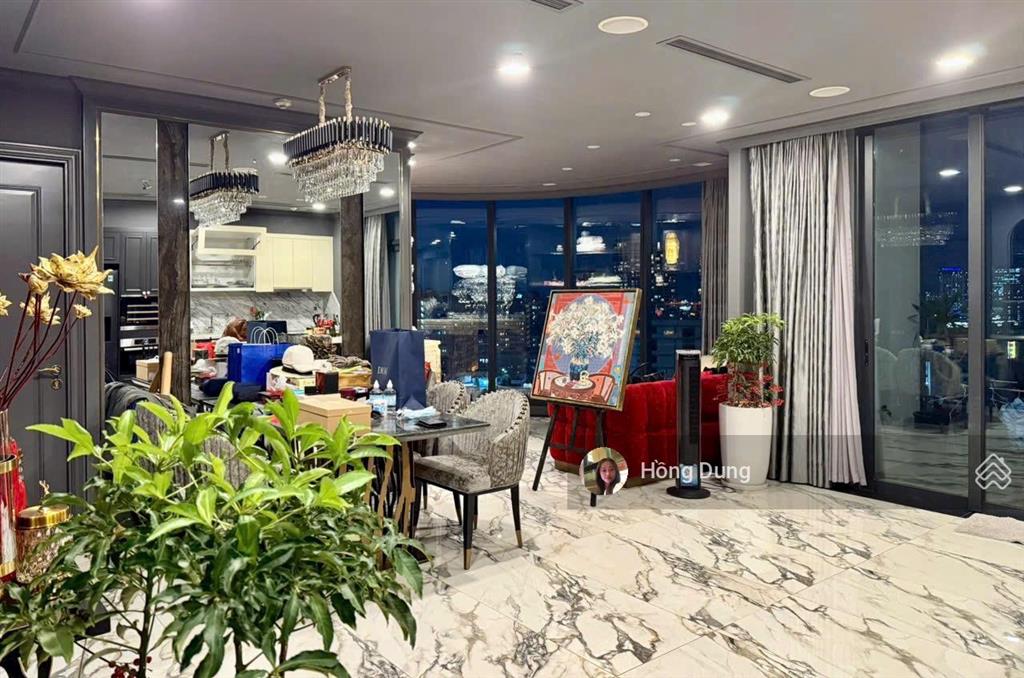Bên em quản lý giỏ hàng nhiều căn hộ chào bán giá tốt tại vinhomes golden river, 0945 496 *** dung