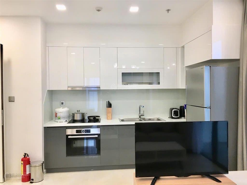 Bán căn hộ 2 phòng ngủ tại vinhomes golden river, căn góc với giá chỉ 12 tỷ, căn sở hữu lâu dài