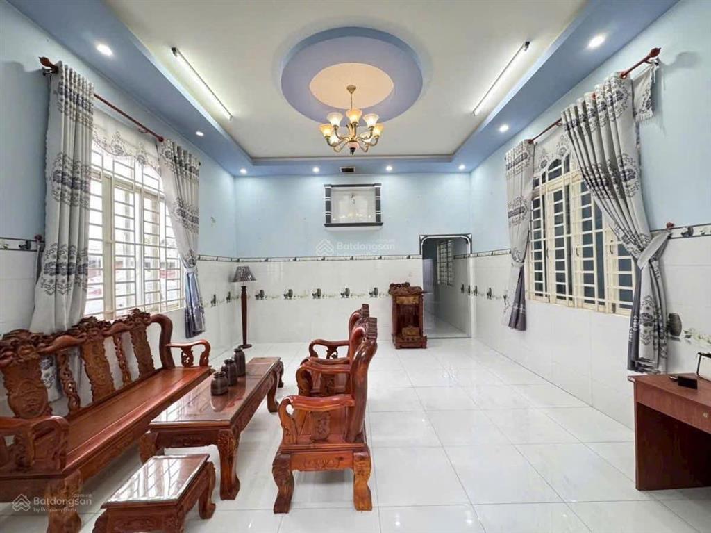 Bán nhà mới phường phú an, gần kdl đại nam, 173.8m2 có 100m2 thổ cư, giá 2.850 tỷ tặng nội thất