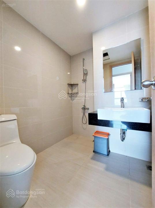 Bán cc 2pn tại carillon 7, giá 3,8 tỷ, 66 m2, nội thất cơ bản  sổ hồng sẵn