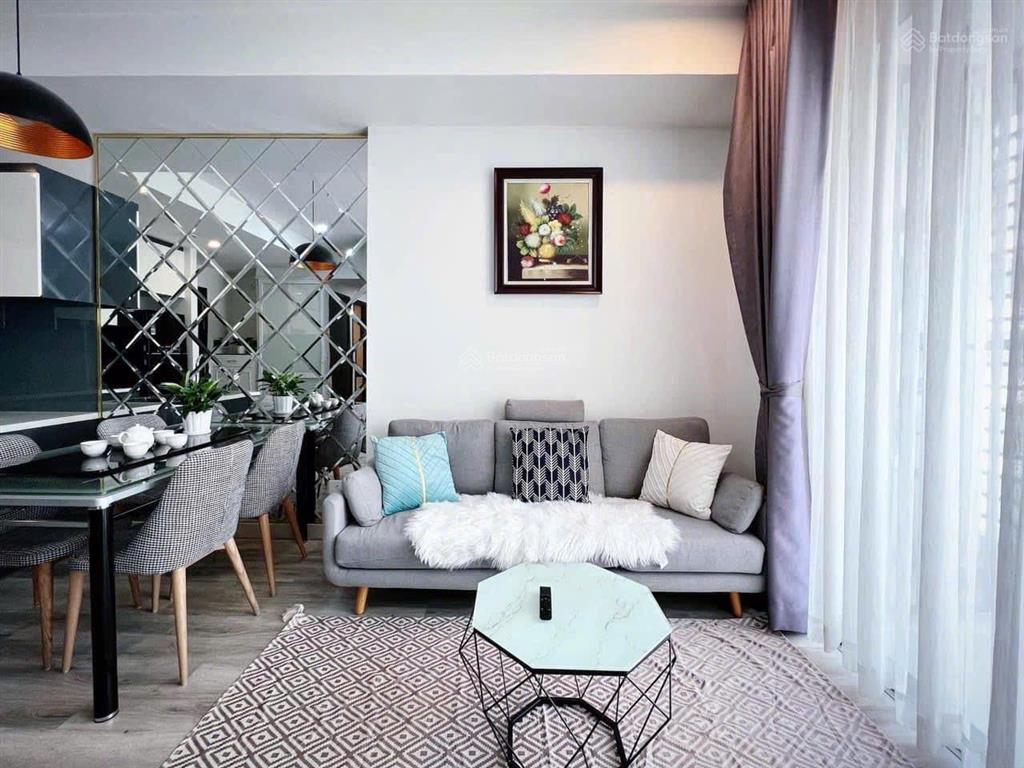 Bán carillon gần sân bay giá tốt 4,850 tỷ dt 70m2 2pn 2wc ngân hàng hỗ trợ 80% 0934 774 ***.