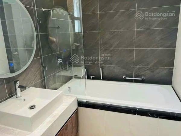 Cho thuê cc carillon 3, giá ưu đãi chỉ 10,5 triệu, 70m2, 2pn, 2wc tại tân bình, hcm