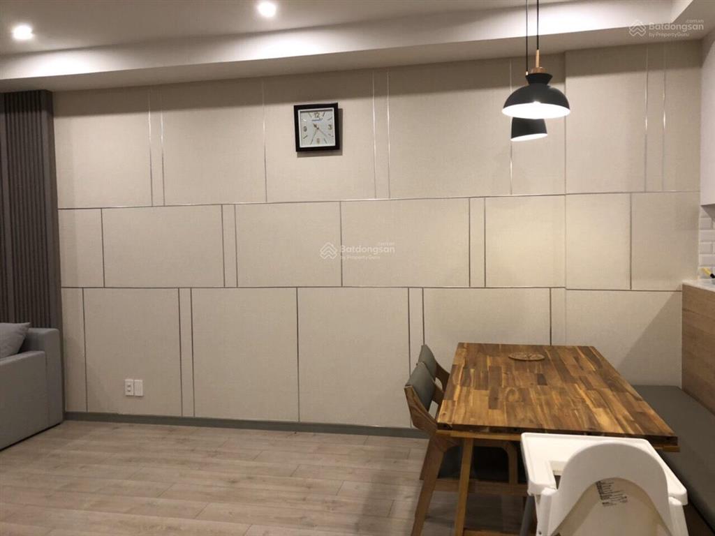 Bán gold view 2pn, tầng cao, view thoáng, mt bến vân đồn, giáp trung tâm,  0938 231 ***
