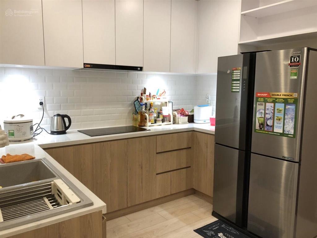 Bán gold view 2pn, tầng cao, view thoáng, mt bến vân đồn, giáp trung tâm,  0938 231 ***