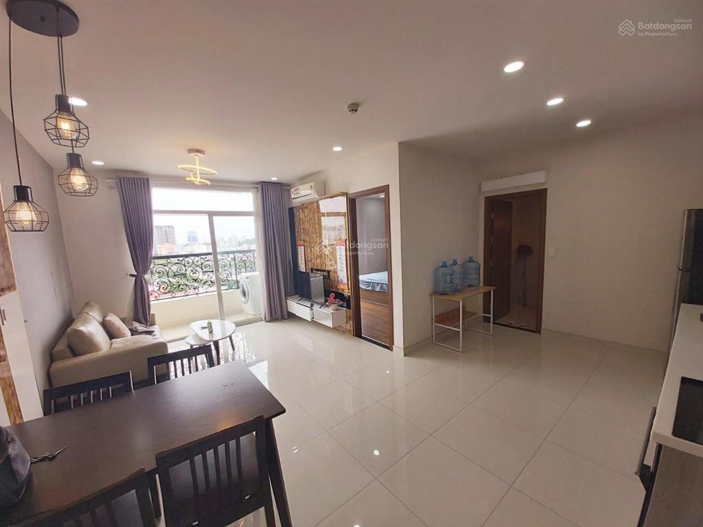 Căn hộ 2pn layout đẹp, cao, thoáng, 6 tỷ, mt bến vân đồn, 5 phút đến chợ bến thành. 0938 231 ***