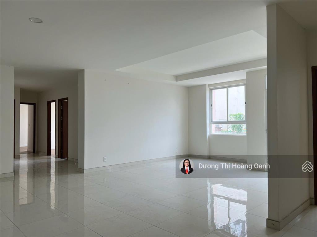 Bạn đang tìm diện tích lớn? 139m2 4pn, view bitexco, 7,8 tỷ (bao hết), mt bến vân đồn, 5p quận 1