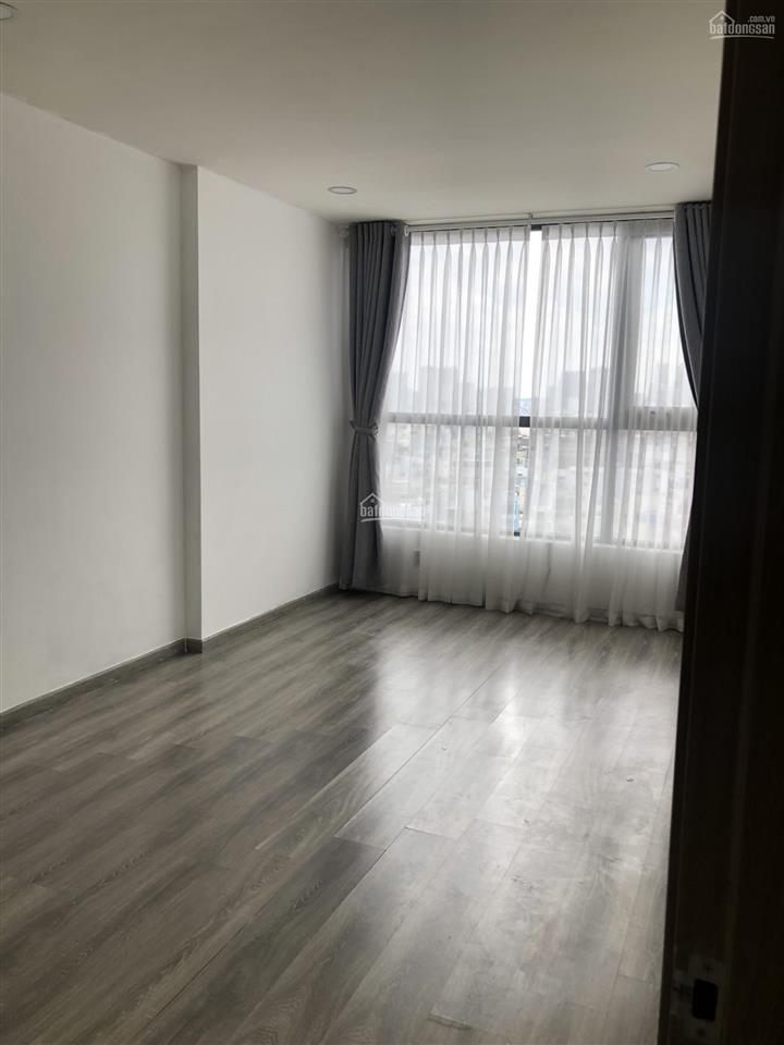 Từ 5,7 tỷ 2pn, rộng, ven sông sài gòn, nguyễn tất thành, xách vali ở ngay,  0938 231 ***