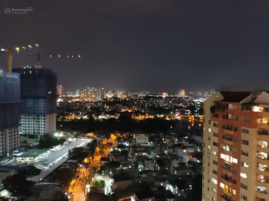 Căn hộ khánh hội 2pn, 85m2, ban công lớn, shvv, dân cư đông đúc, 5p đến trung tâm, dân cứ đông đúc